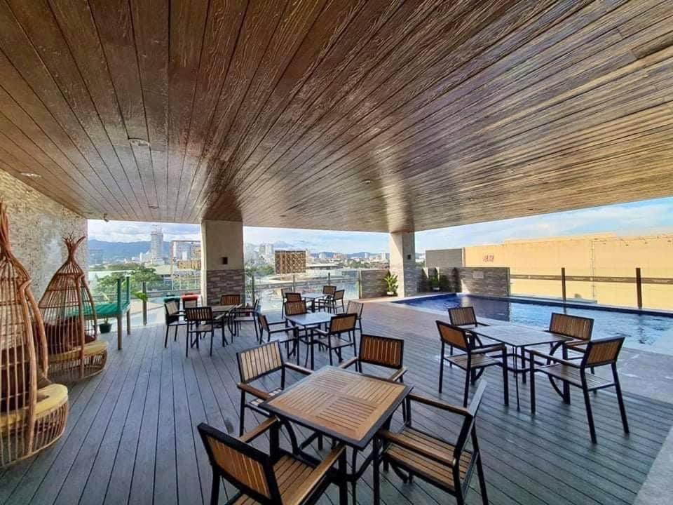 Sunvida Tower Residences Infront Of Sm City Cebu Extérieur photo