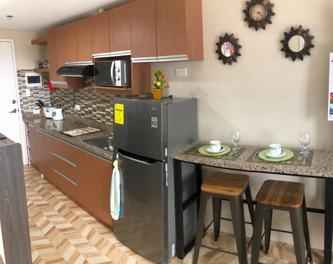 Sunvida Tower Residences Infront Of Sm City Cebu Extérieur photo