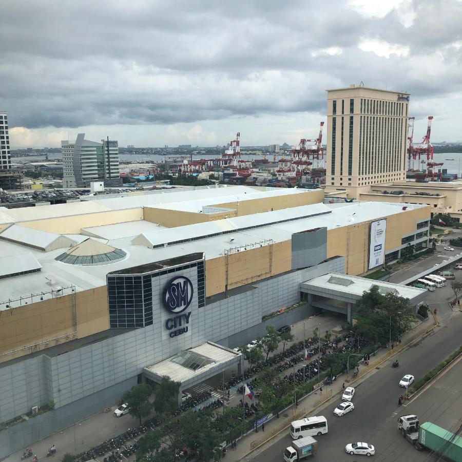 Sunvida Tower Residences Infront Of Sm City Cebu Extérieur photo